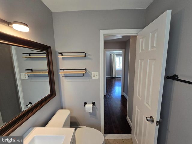 2223 HUNTINGTON AVE, Alexandria, VA 22303