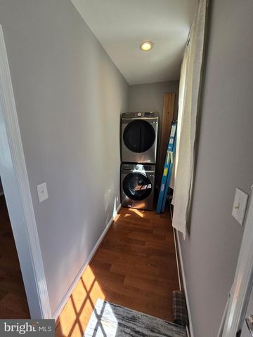 2223 HUNTINGTON AVE, Alexandria, VA 22303