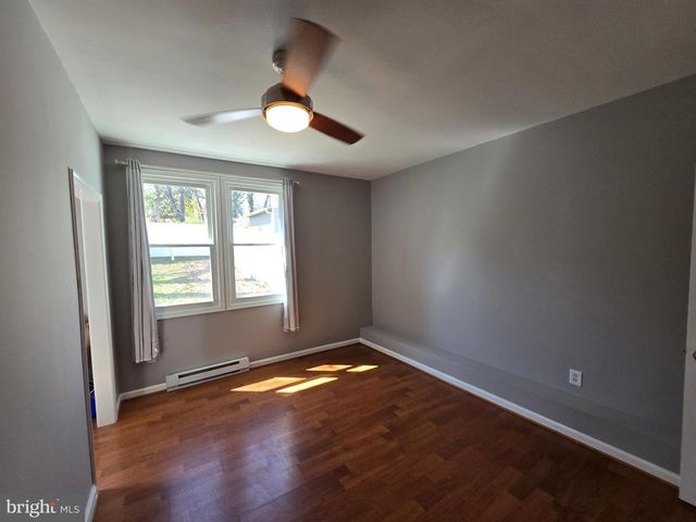 2223 HUNTINGTON AVE, Alexandria, VA 22303