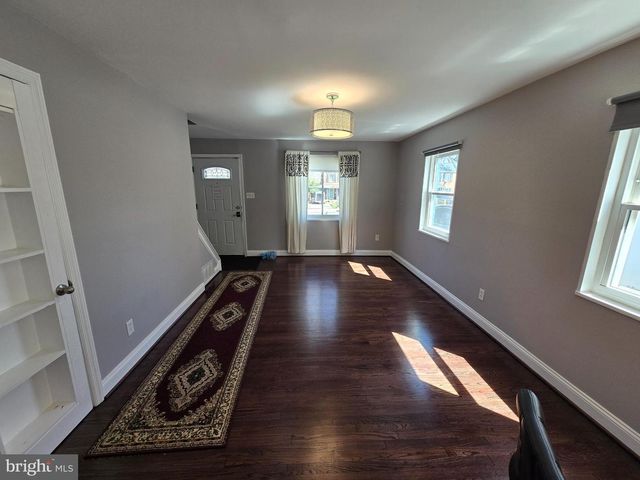 2223 HUNTINGTON AVE, Alexandria, VA 22303