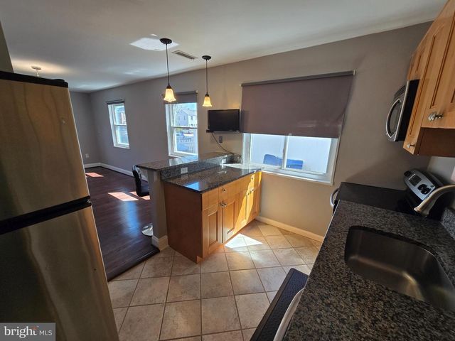 2223 HUNTINGTON AVE, Alexandria, VA 22303