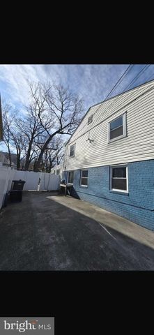 2223 HUNTINGTON AVE, Alexandria, VA 22303