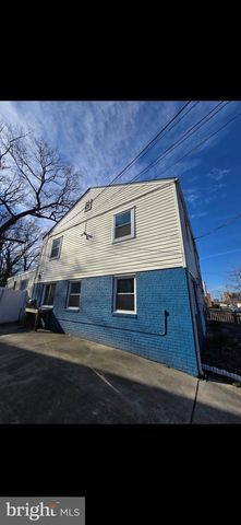 2223 HUNTINGTON AVE, Alexandria, VA 22303