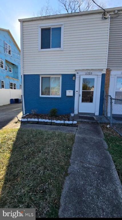 2223 HUNTINGTON AVE, Alexandria, VA 22303