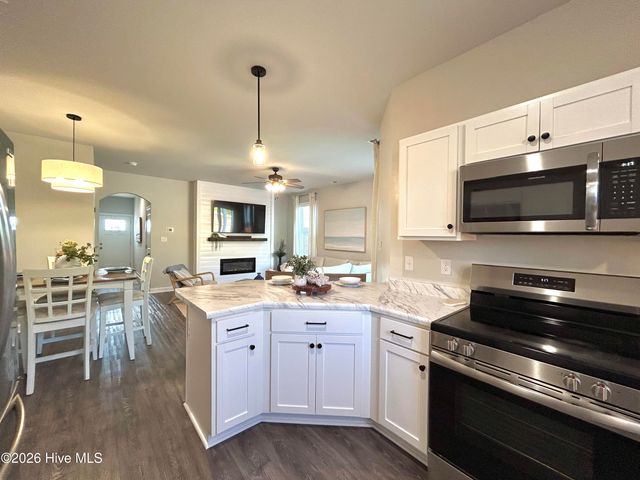 2021 Folkstone Woods Lane, Holly Ridge, NC 28445