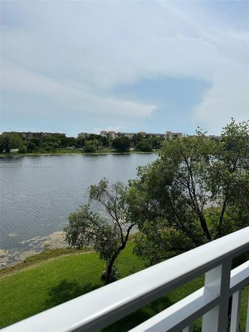 9359 Fontainebleau Boulevard F417, Miami, FL 33172
