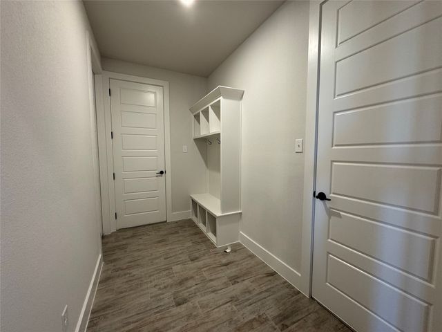 100 Mikasi, Godley, TX 76044