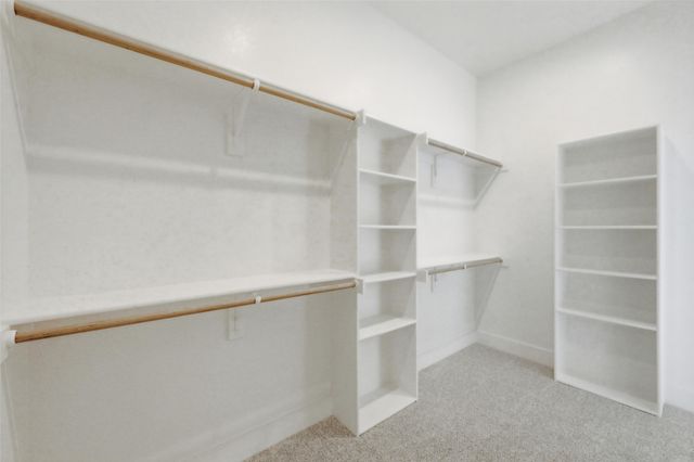 100 Mikasi, Godley, TX 76044