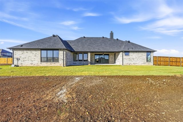 100 Mikasi, Godley, TX 76044