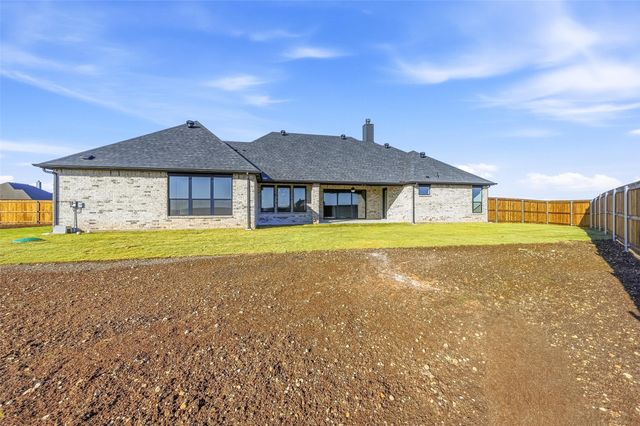 100 Mikasi, Godley, TX 76044