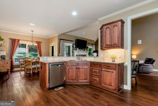 1203 Fairwinds Drive, Loganville, GA 30052