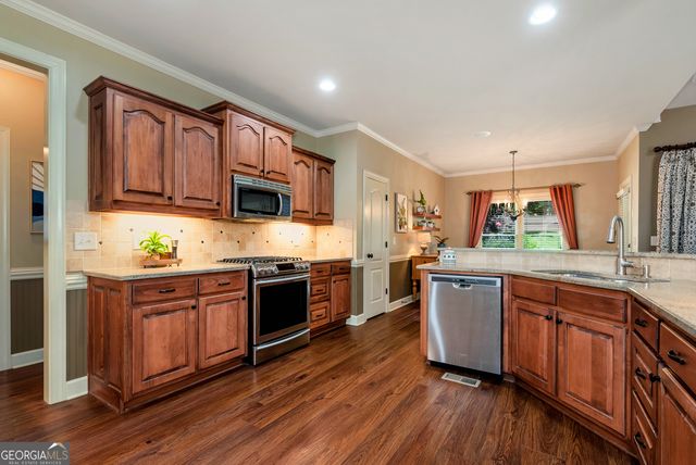 1203 Fairwinds Drive, Loganville, GA 30052