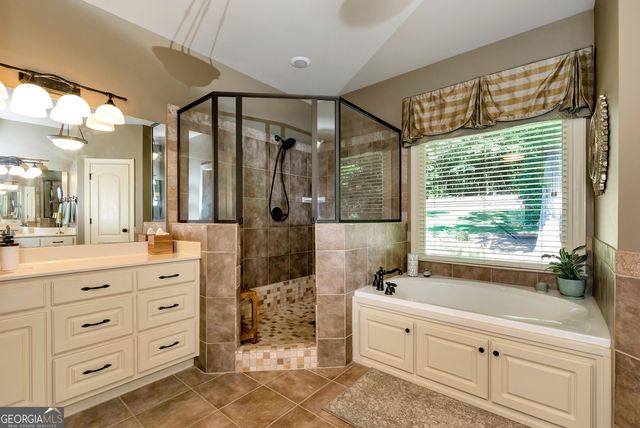 1203 Fairwinds Drive, Loganville, GA 30052