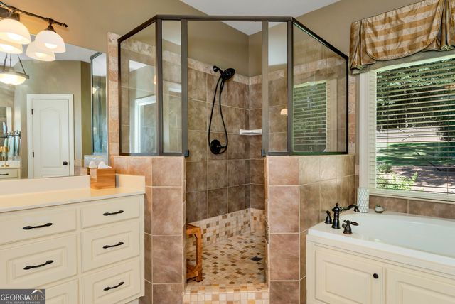 1203 Fairwinds Drive, Loganville, GA 30052