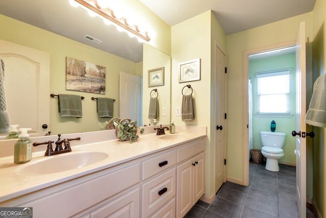 1203 Fairwinds Drive, Loganville, GA 30052