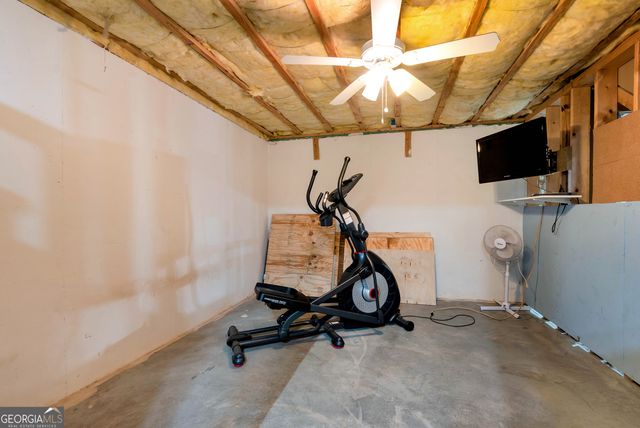 1203 Fairwinds Drive, Loganville, GA 30052