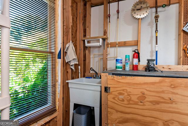 1203 Fairwinds Drive, Loganville, GA 30052