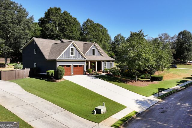 1203 Fairwinds Drive, Loganville, GA 30052