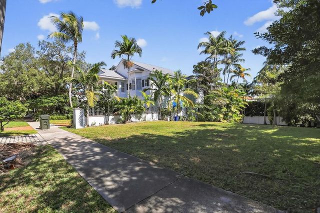 1018 SE 13th Terrace, Fort Lauderdale, FL 33316