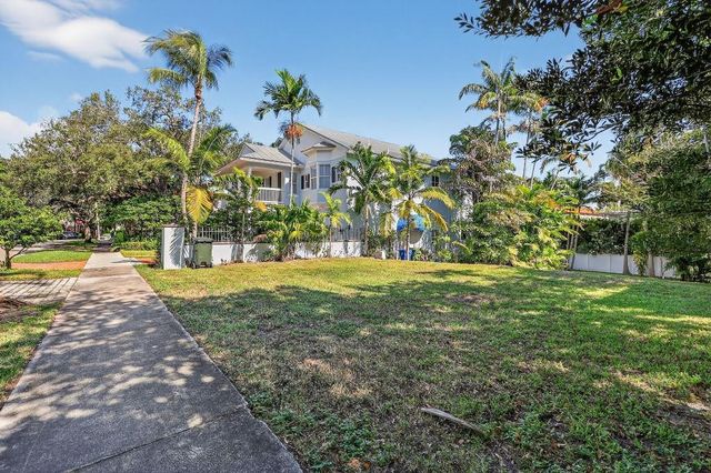 1018 SE 13th Terrace, Fort Lauderdale, FL 33316