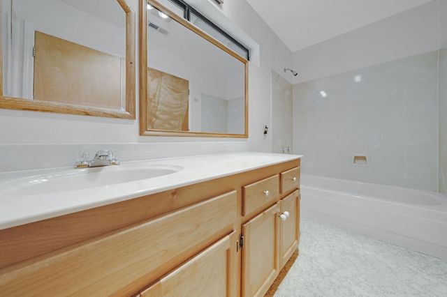 6721 Ridgeway Dr, Pollock Pines, CA 95726