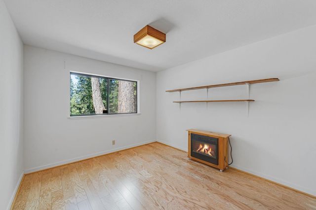 6721 Ridgeway Dr, Pollock Pines, CA 95726