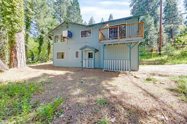 6721 Ridgeway Dr, Pollock Pines, CA 95726