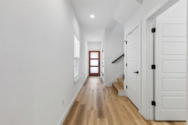 2225 Bethurum Avenue, Dallas, TX 75215