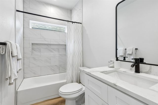 2225 Bethurum Avenue, Dallas, TX 75215