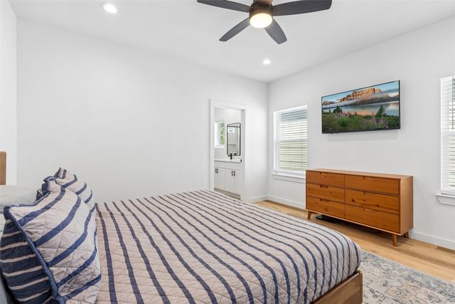 2225 Bethurum Avenue, Dallas, TX 75215