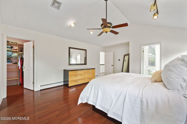 35 Manor Drive, Marlboro, NJ 07746