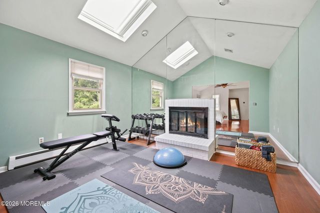 35 Manor Drive, Marlboro, NJ 07746