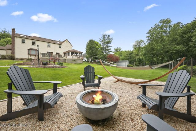 35 Manor Drive, Marlboro, NJ 07746