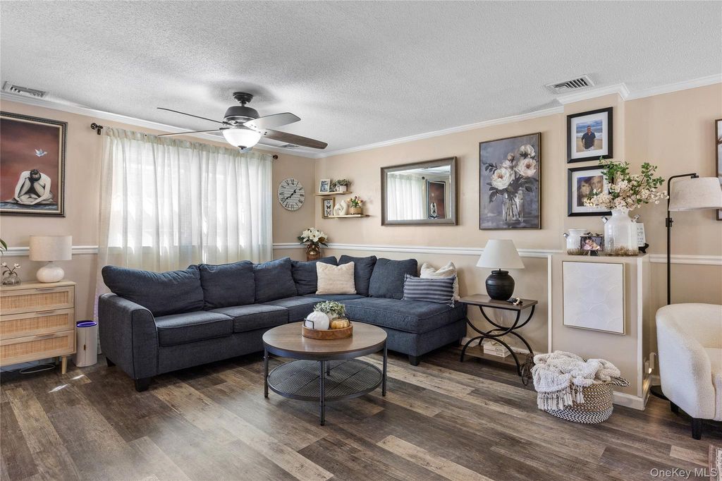 1430 12th Street, West Babylon, NY 11704 — photo 3