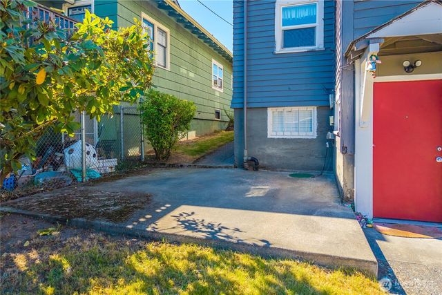 3827 S K Street, Tacoma, WA 98418