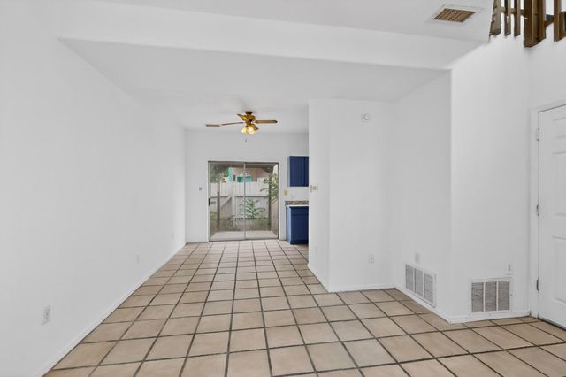 615 Menaul Boulevard NW UNIT J, Albuquerque, NM 87107
