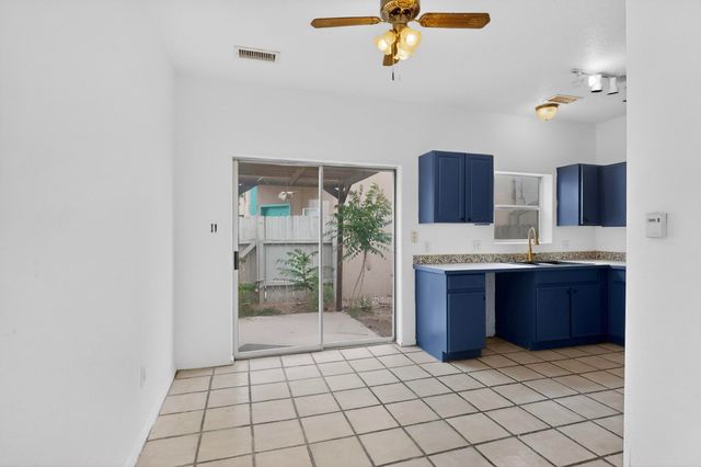 615 Menaul Boulevard NW UNIT J, Albuquerque, NM 87107