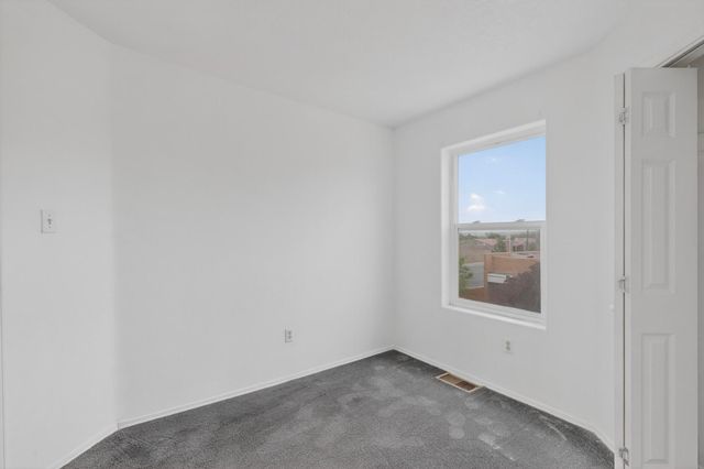 615 Menaul Boulevard NW UNIT J, Albuquerque, NM 87107
