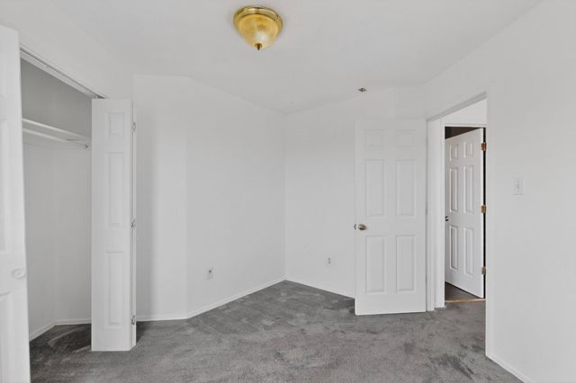 615 Menaul Boulevard NW UNIT J, Albuquerque, NM 87107