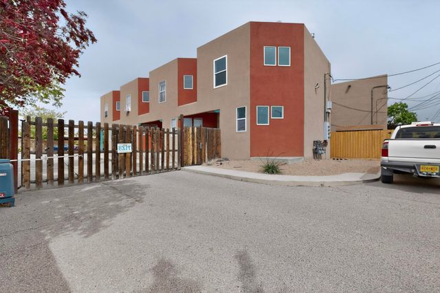 615 Menaul Boulevard NW UNIT J, Albuquerque, NM 87107