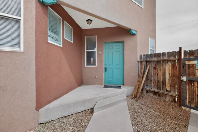 615 Menaul Boulevard NW UNIT J, Albuquerque, NM 87107