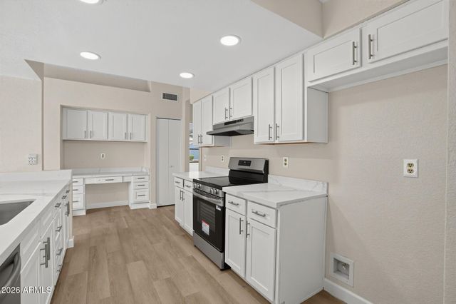 5114 W DIANA Avenue, Glendale, AZ 85302