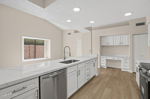 5114 W DIANA Avenue, Glendale, AZ 85302