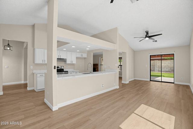 5114 W DIANA Avenue, Glendale, AZ 85302