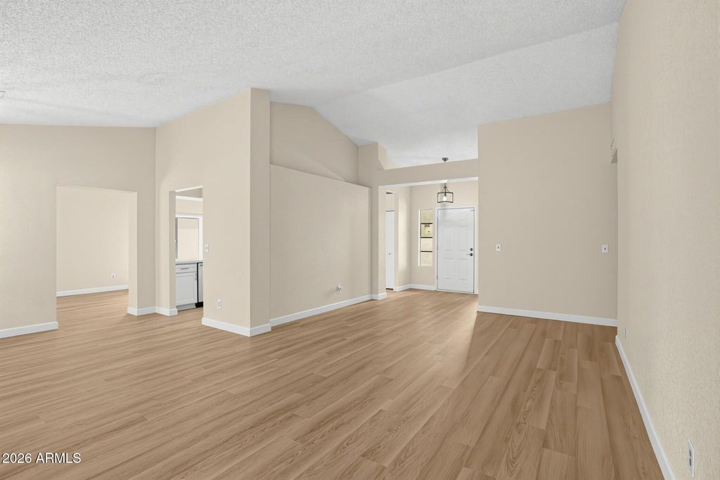5114 W DIANA Avenue, Glendale, AZ 85302 — photo 4