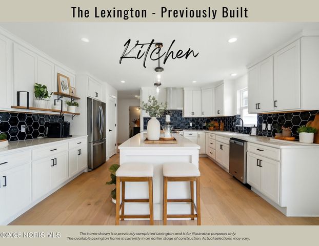 162 Barton Creek Drive, Perrysburg, OH 43551