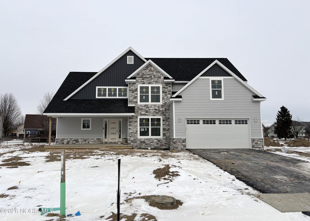 162 Barton Creek Drive, Perrysburg, OH 43551