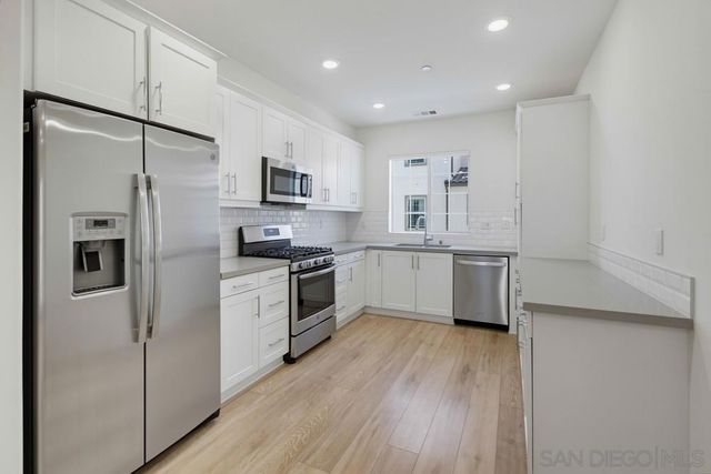 4366 Pacifica Way 3, Oceanside, CA 92056