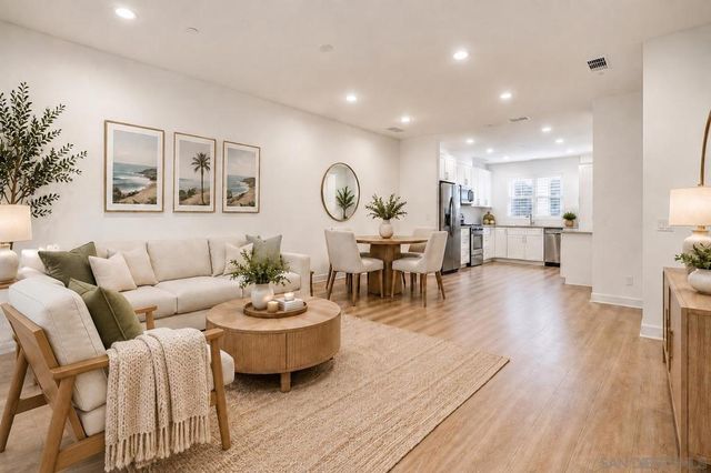 4366 Pacifica Way 3, Oceanside, CA 92056