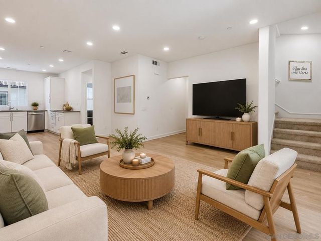 4366 Pacifica Way 3, Oceanside, CA 92056